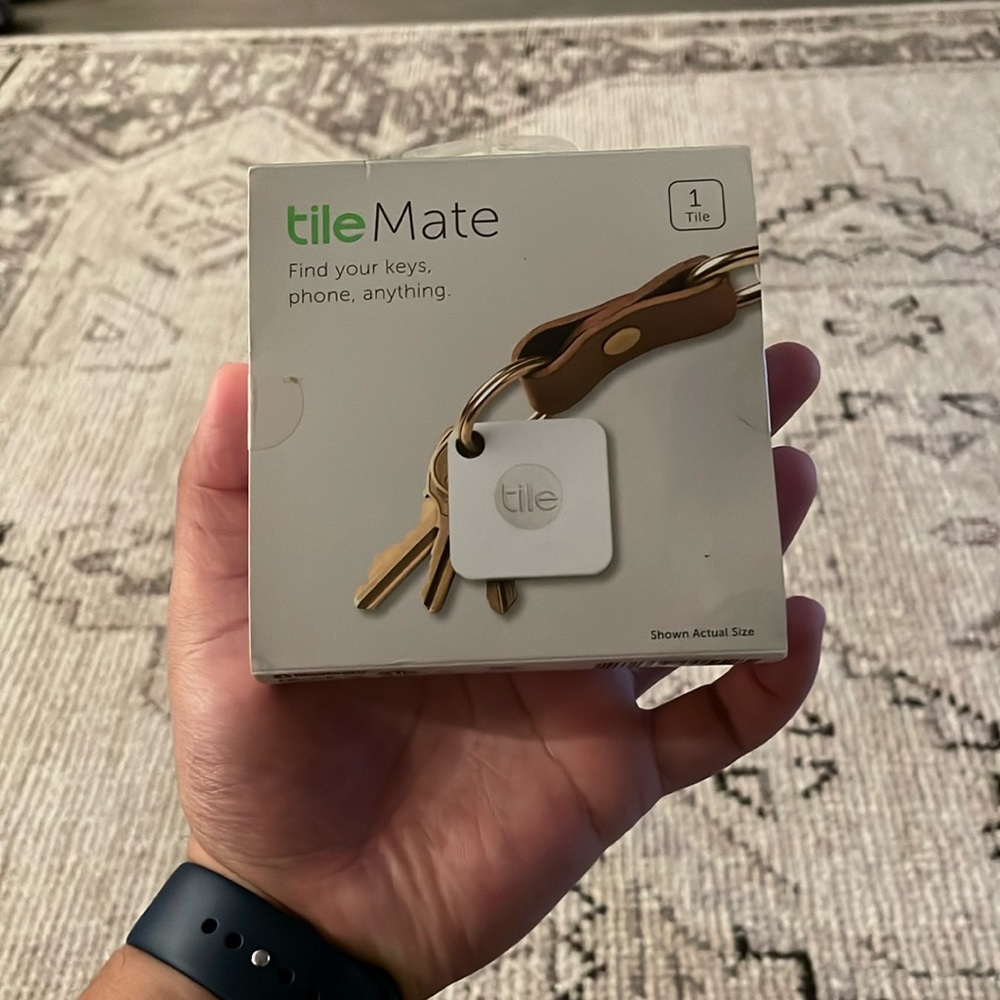 Brand new tile Mate tracker. SEND OFFERS!
